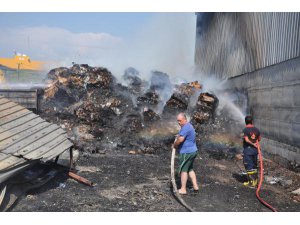 KAĞIT DEPOSUNDA KORKUTAN YANGIN