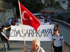 GÖYNÜK ŞEHİDİ İÇİN AYAĞA  KALKTI