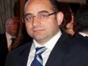 “Alma mazlumun ahını, çıkar aheste aheste“