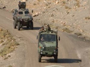 PKK, JANDARMA KARAKOLUNA BOMBALI ARAÇLA SALDIRDI