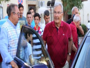 DENİZ BAYKAL'I SOYDULAR