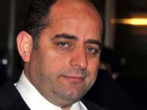 Al Birini Vur Öbürüne