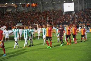 GALATASARAY'A SALDIRI