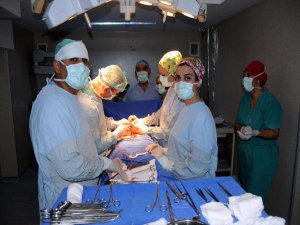 KARIN AĞRISI ŞİKAYETİ DOKTORLARI ŞOK ETTİ