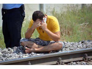 ANNESİNİ ARARKEN TRENİN ALTINDA CESEDİNİ BULDU