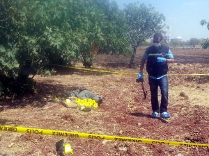 20 YAŞINDAKİ GENÇ  İNTİHAR ETTİ