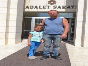 KOLUNDAN AMELİYAT EDİLDİ, BACAĞINDAN SAKATLANDI