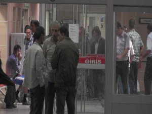 YÜK TRENİNE BOMBALI SALDIRI; 3 YARALI