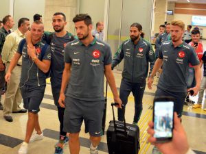 MİLLİ TAKIMI DOHA'YA GELDİ