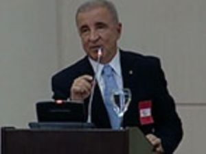Ünal Aysal'dan tarihi iddia