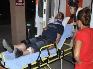 YOLDAN ÇIKAN MİDİBÜS TEPEYE ÇARPTI: 12 YARALI