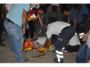 İNTERNET KAFEDE SIRTINDAN BIÇAKLANDI