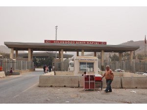 SURİYE'DEN AÇILAN ATEŞLE 1 ER ŞEHİT DÜŞTÜ