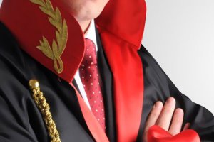 ESKİ HAKİME TEKRAR YAKALAMA KARARI