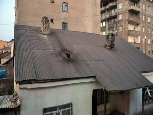 YÜKSEKOVA'DA ÇATIŞMA BAŞLADI