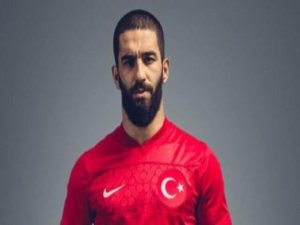 ARDA'DAN TAKIM ARKADAŞI RAFİNHA'YA GEÇMİŞ OLSUN MESAJI