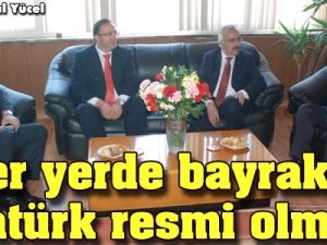 'Her yerde bayrak ve Atatürk resmi olmaz'