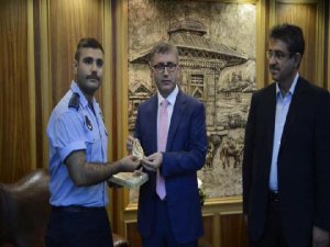 DEVLET MEMURUNA BAKIN NASIL ÖDÜL VERDİ