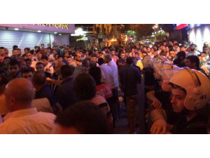 KOCAELİ'NDE  TEHLİKELİ GERGİNLİK;BARİKAT KURULDU