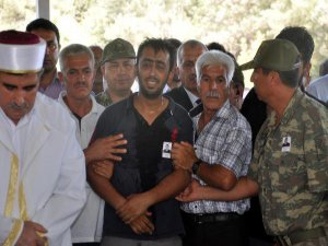 BAYRAM GÜNÜ ŞEHİT CENAZESİ