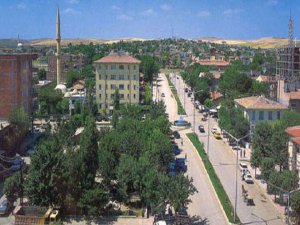 GERGİNLİK ARTTI SOKAĞA ÇIKMA YASAĞI BAŞLADI