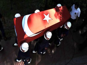 VAN'DA BİR ASTSUBAY ŞEHİT 3 YARALI