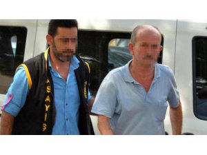 EVİNE ALDIĞI KADIN ARKADAŞINA FUHUŞ YAPTIRDI