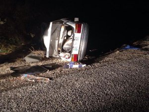 OTOMOBİL TAKLA ATTI: 1 ÖLÜ,1 YARALI