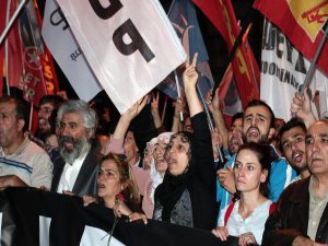 TAKSİM'DE ANKARA KATLİAMI PROTESTOSU