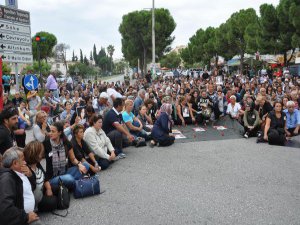 DİDİM ANKARA KATLİAMINDA YİTİRDİKLERİNİ ANDI