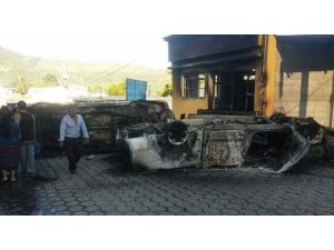 BELEDİYE BAŞKANINI DİRİ DİRİ YAKTILAR