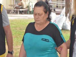 BU YÜZDEN FUHUŞ YAPTIRIYORUM