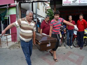 EŞİ TERK ETTİĞİ İÇİN İNTİHAR ETTİ