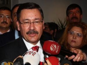 Twitter'ciler dikkat Gökçek 800 kişiyi mahkemeye verdi