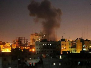 İSRAİL GAZZEYİ VURDU!