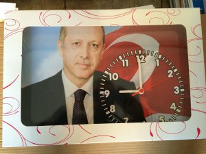 SAAT KARMAŞASI BBC'DE : TÜRKİYE ERDOĞAN SAATİNDE