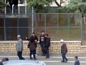 DİYARBAKIR'DA İKİ İTALYAN GÖZALTINDA