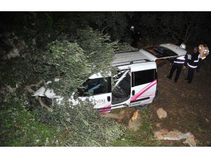 BURSA'DA FECİ KAZA: 2 ÖLÜ, 4 YARALI