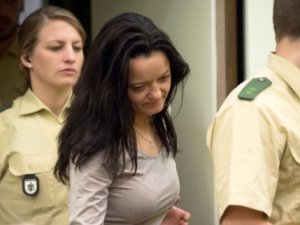 NAZİ GELİN KONUŞACAK MI; 8 TÜRK'Ü ÖLDÜRDÜ