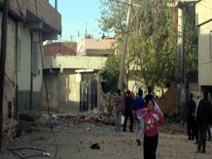 NUSAYBİN'DE ÇATIŞMA; 1KADIN ÖLDÜ 2 ÇOCUK YARALI