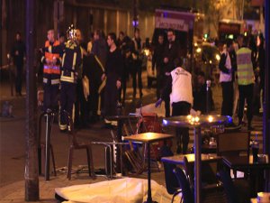 DÜNYA PARİS KATLİAMINDA CNN'İN TÜRKİYE İDDİASINI KONUŞUYOR