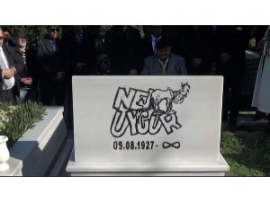 NEJAT UYGUR KABRİ BAŞINDA ANILDI