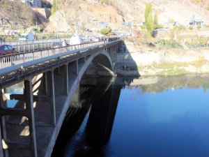 EMEKLİNİN SIR İNTİHARI