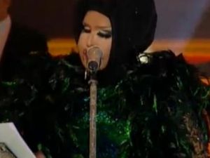 Bülent Ersoy'dan Türban Cevabı!