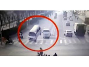 ÇİN'DEKİ UÇA ARABALARIN GİZEMİ ÇÖZÜLDÜ