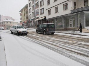 EYVAH;ANKARA'YA KAR YAĞDI