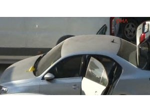 İSTANBUL'DA ÇALINTI ARAÇTA BOMBA ÇIKTI