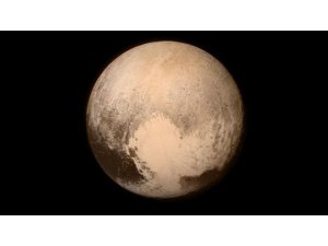 NASA'DAN YENİ PLÜTON GÖRÜNTÜLERİ