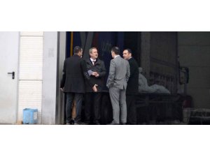 KİMYASAL DEHŞETİ... KARGO BİNASINDA SIZINTI: 59 KİŞİ HASTANEDE