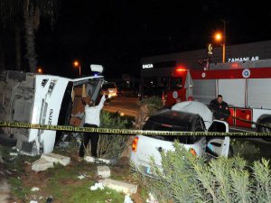 ANTALYALI DOKTORUN TRAFİKTE KARŞILIKSIZ AŞK TACİZİ FACİASI; 19 YARALI